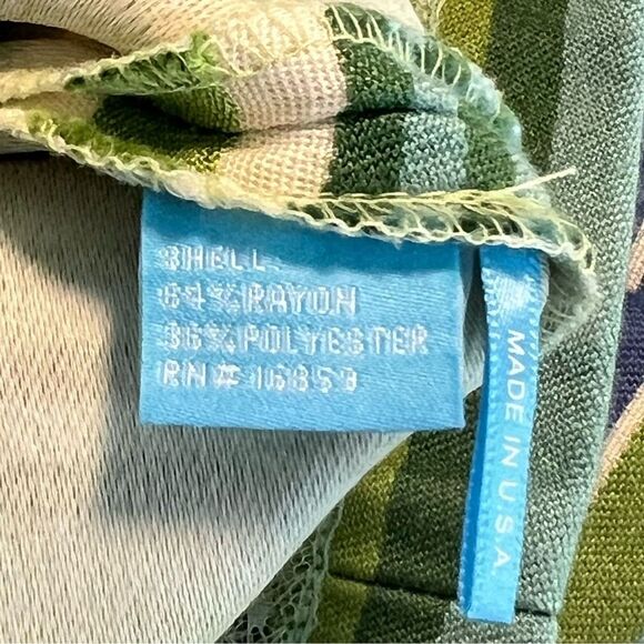 J. McLaughlin Womens Striped Shorts Sz 4 Vacation Coastal Preppy Country Club - Picture 7 of 7